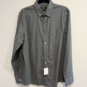 Men’s NWT Button Down